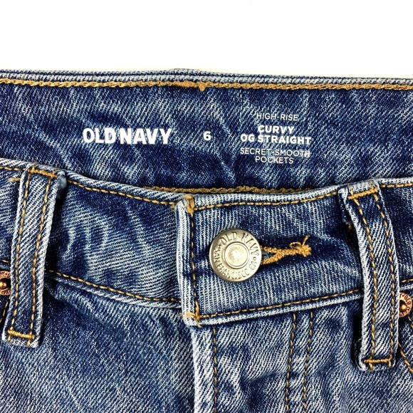 NWT Old Navy Women's 6 High-Waisted O.G. Straight Cut-Off Button Up Jean Shorts - Picture 3 of 5